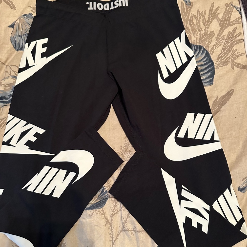 New Nike Logo Leggings